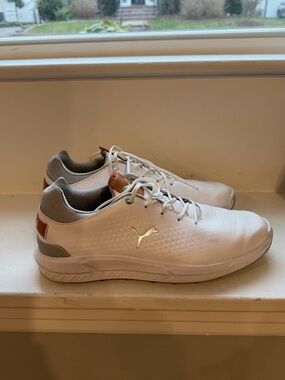 Puma Ignite Men’s White Golf Sneakers with Gray and Tan Accents Size 9